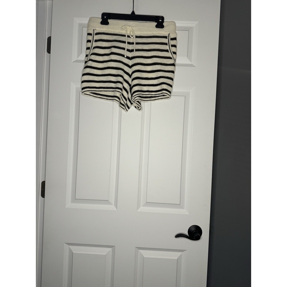 Thread And Supply Striped Knit Shorts Cream And Blue  Large Nwt 48